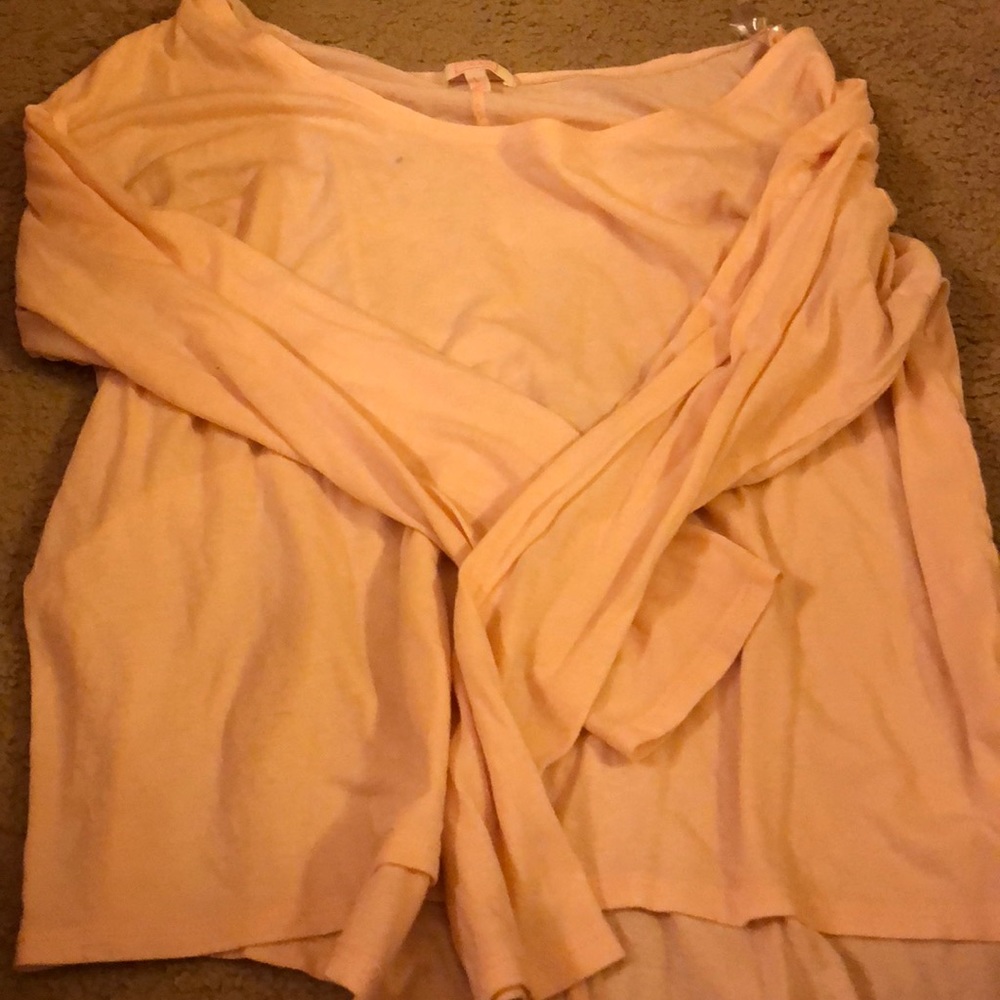 Long sleeve light pink shirt